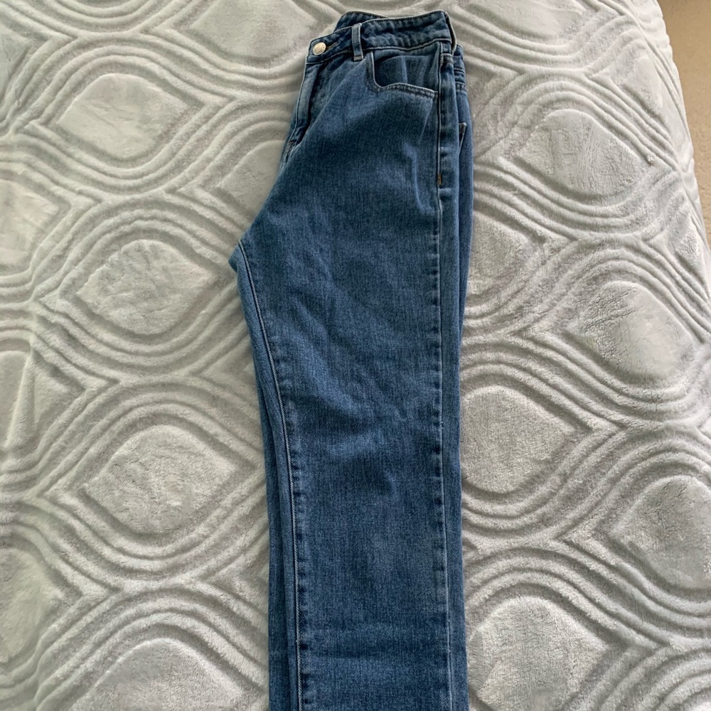 MOM JEANS
